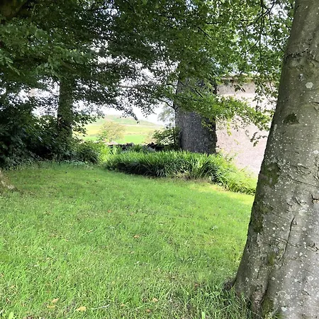 5 Bed In Broughton Beck Sz587