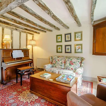 Hotel 5 Bed In Broughton Beck Sz587 Spark Bridge