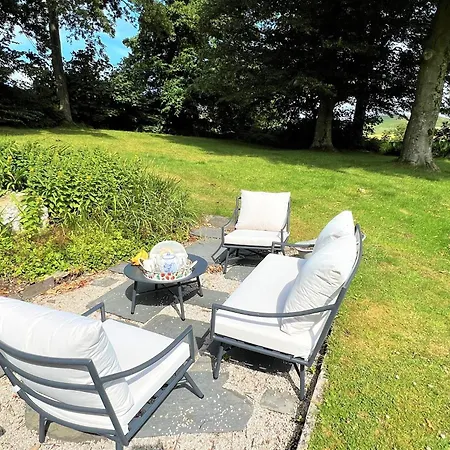 Hotel 5 Bed In Broughton Beck Sz587 Spark Bridge